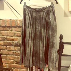 Pleated metallic midi skirt